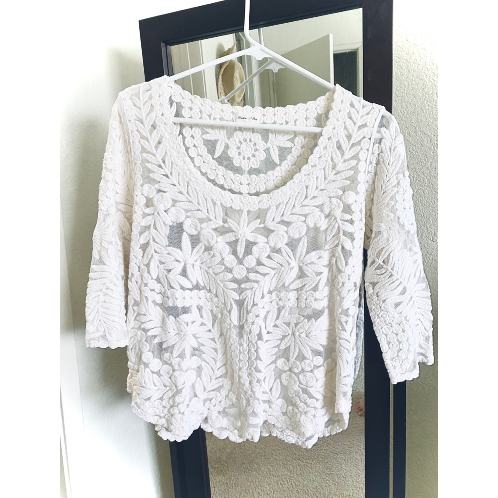 Off white sleeved top